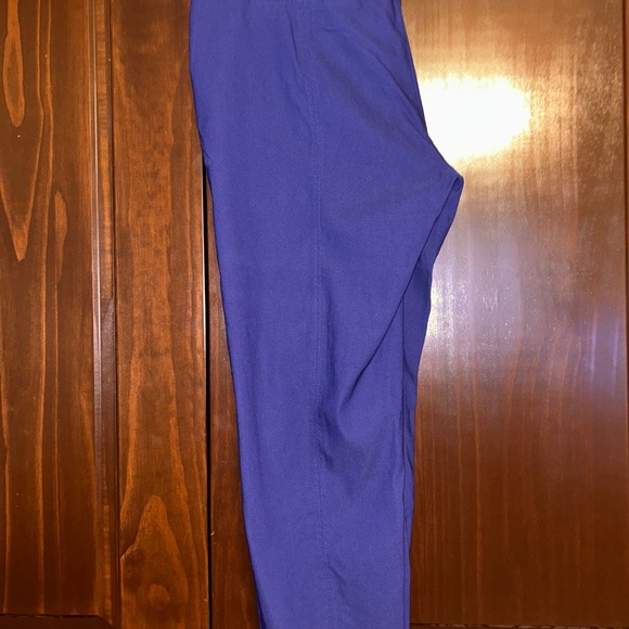 Women’s Simply Vera mid- to high-rise capri pull-on pants - Picture 5 of 7